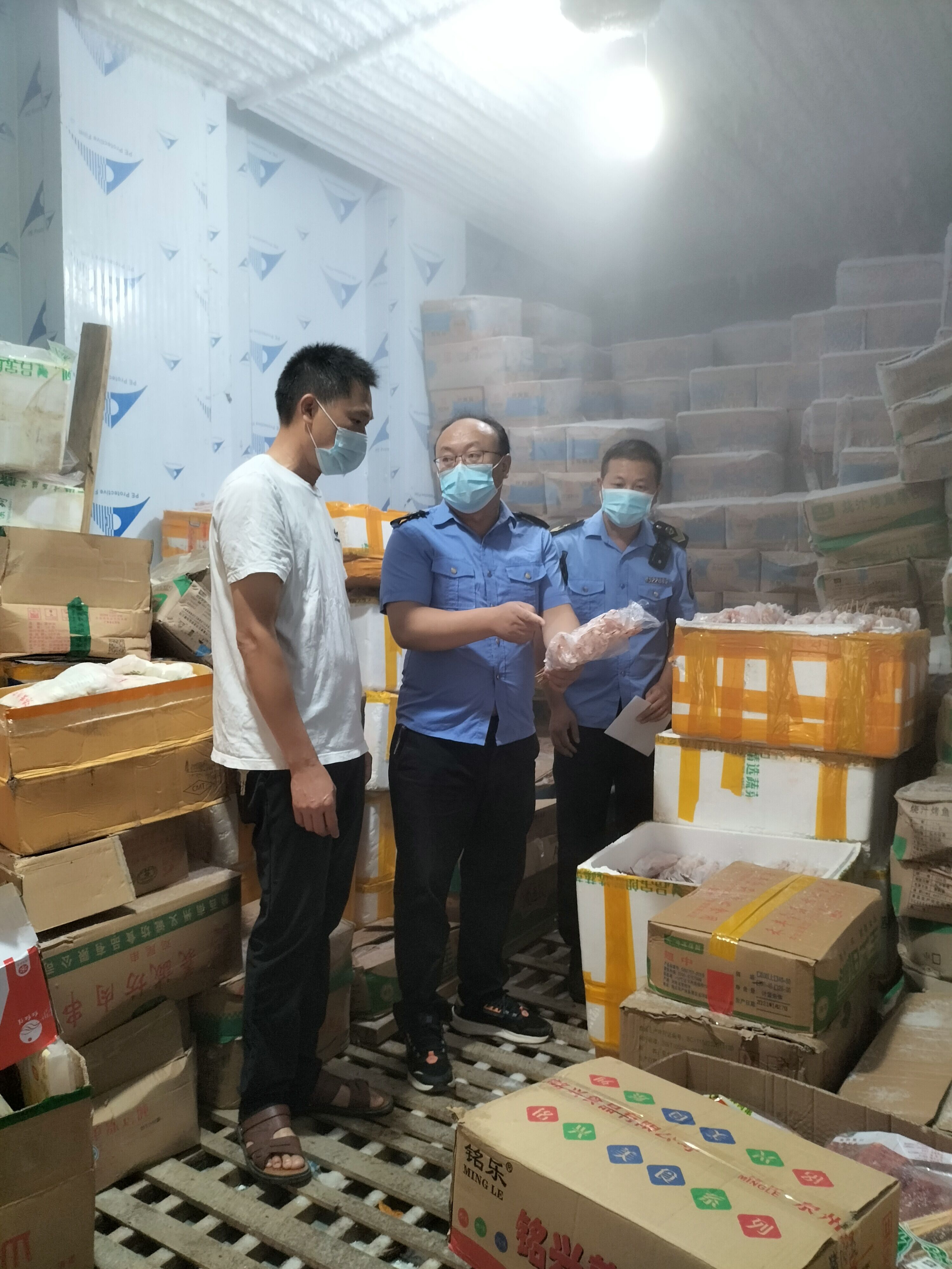 自治县市场监督管理局开展冷链食品疫情防控检查工作图片1